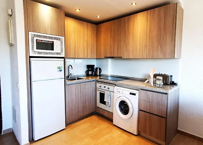 Апартаменти Skol 427 Spacious 1 Bedroom With Sea Views