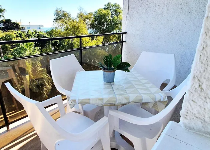 Skol 427 Spacious 1 Bedroom With Sea Views *