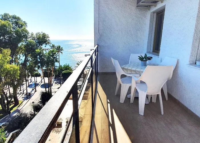 Skol 427 Spacious 1 Bedroom With Sea Views Apartament