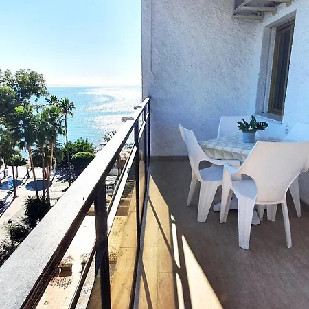 Skol 427 Spacious 1 Bedroom With Sea Views Apartment