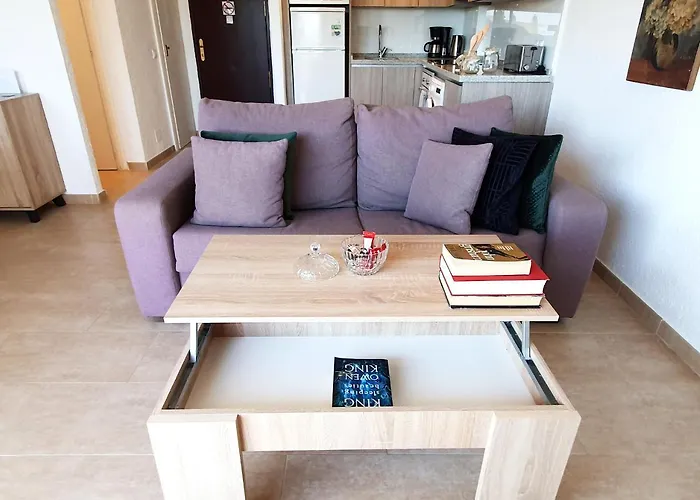 Skol 427 Spacious 1 Bedroom With Sea Views Apartmán *